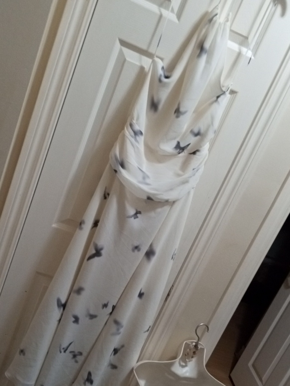 $15>>Zara White Maxi Dress with Gray Bird Print Halter Tye Back Zip Side Nwot